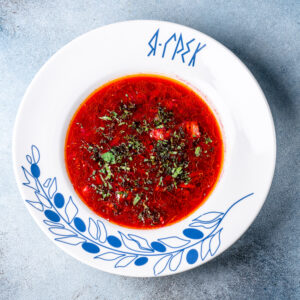 Борщ з м'ясом та квасолею